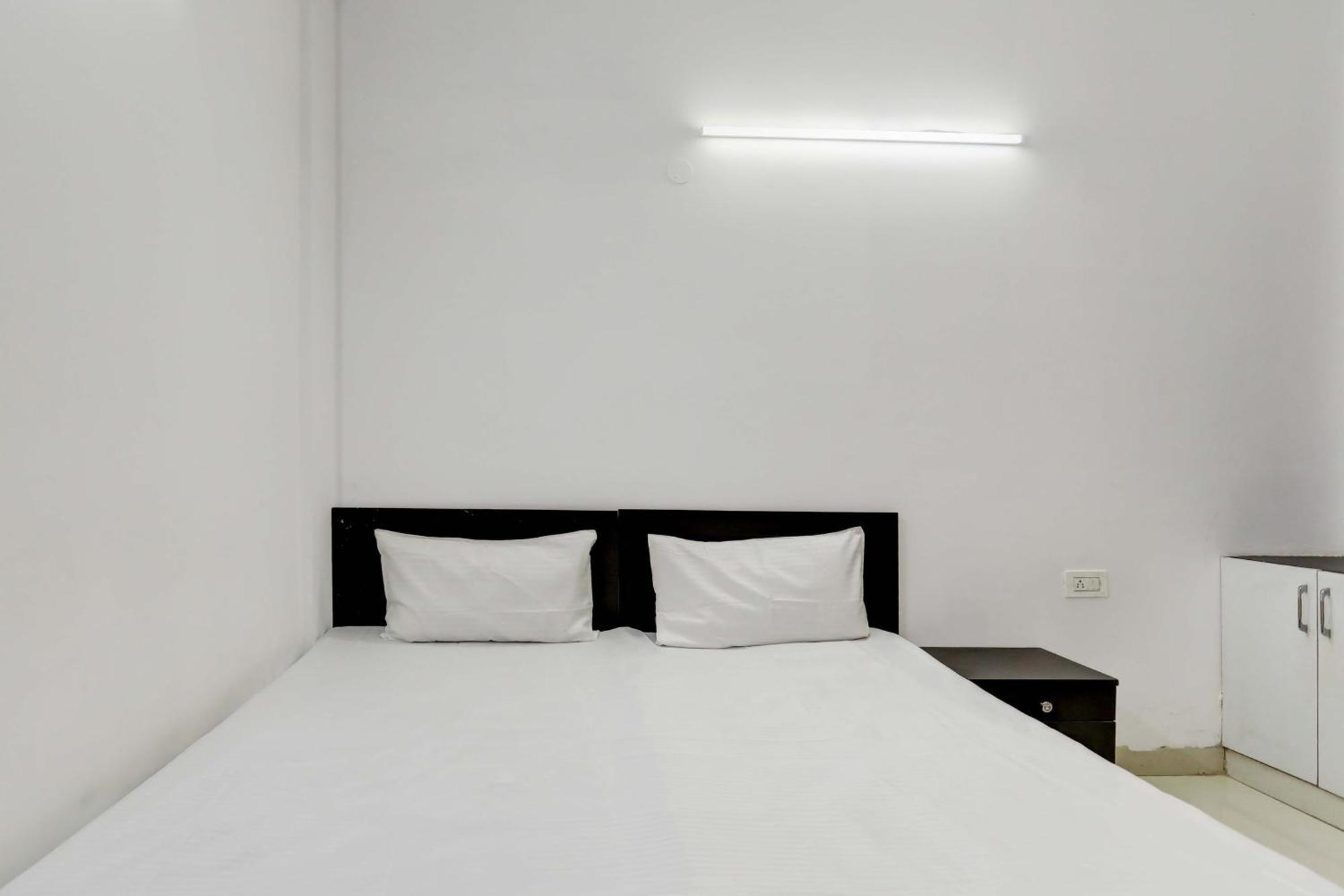 Aashiyana Homes New Delhi Extérieur photo