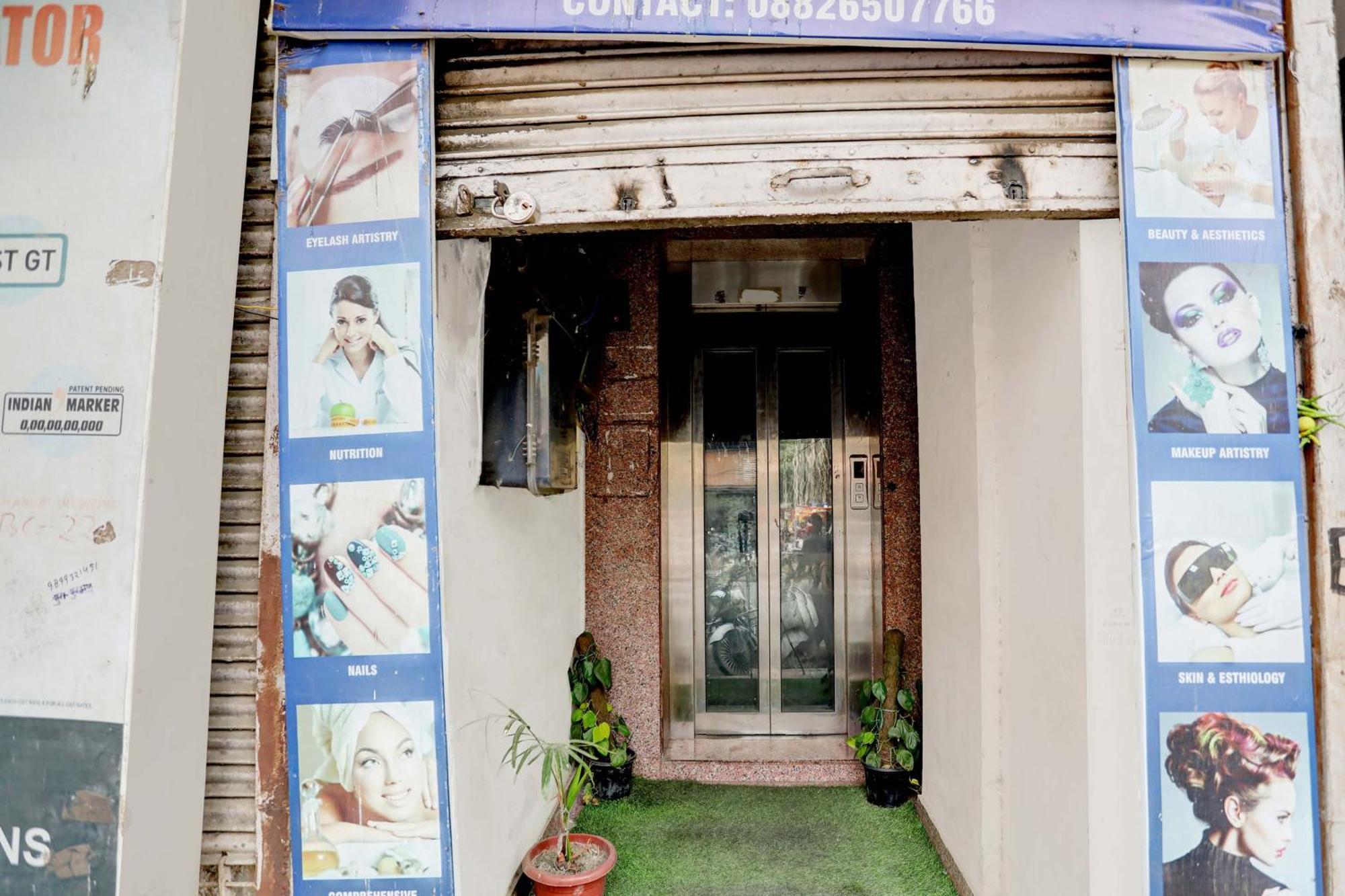 Aashiyana Homes New Delhi Extérieur photo