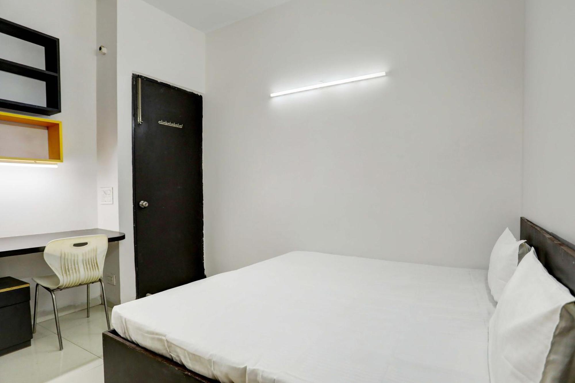Aashiyana Homes New Delhi Extérieur photo